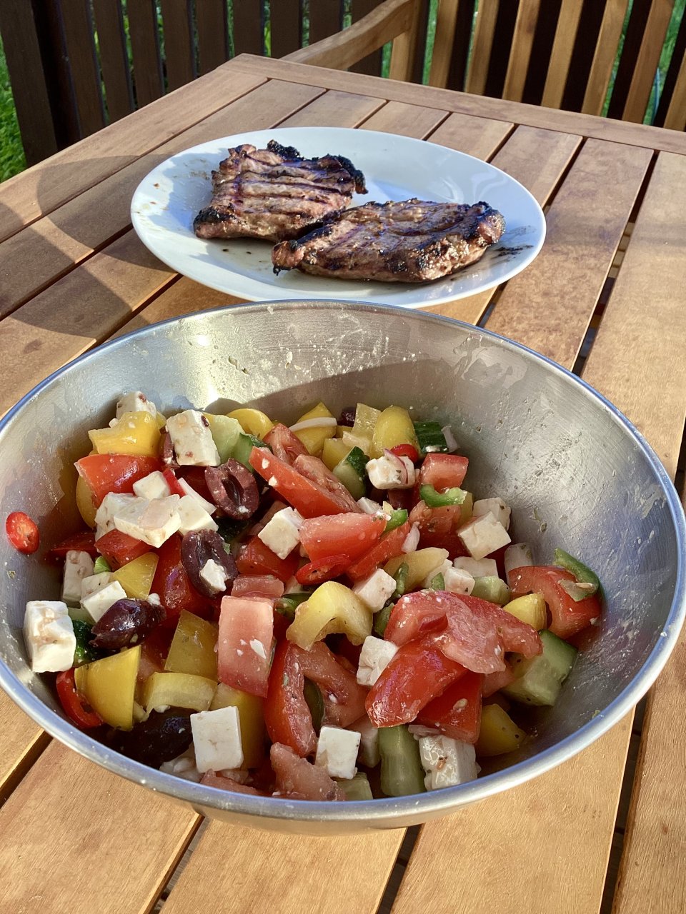 steak, salát