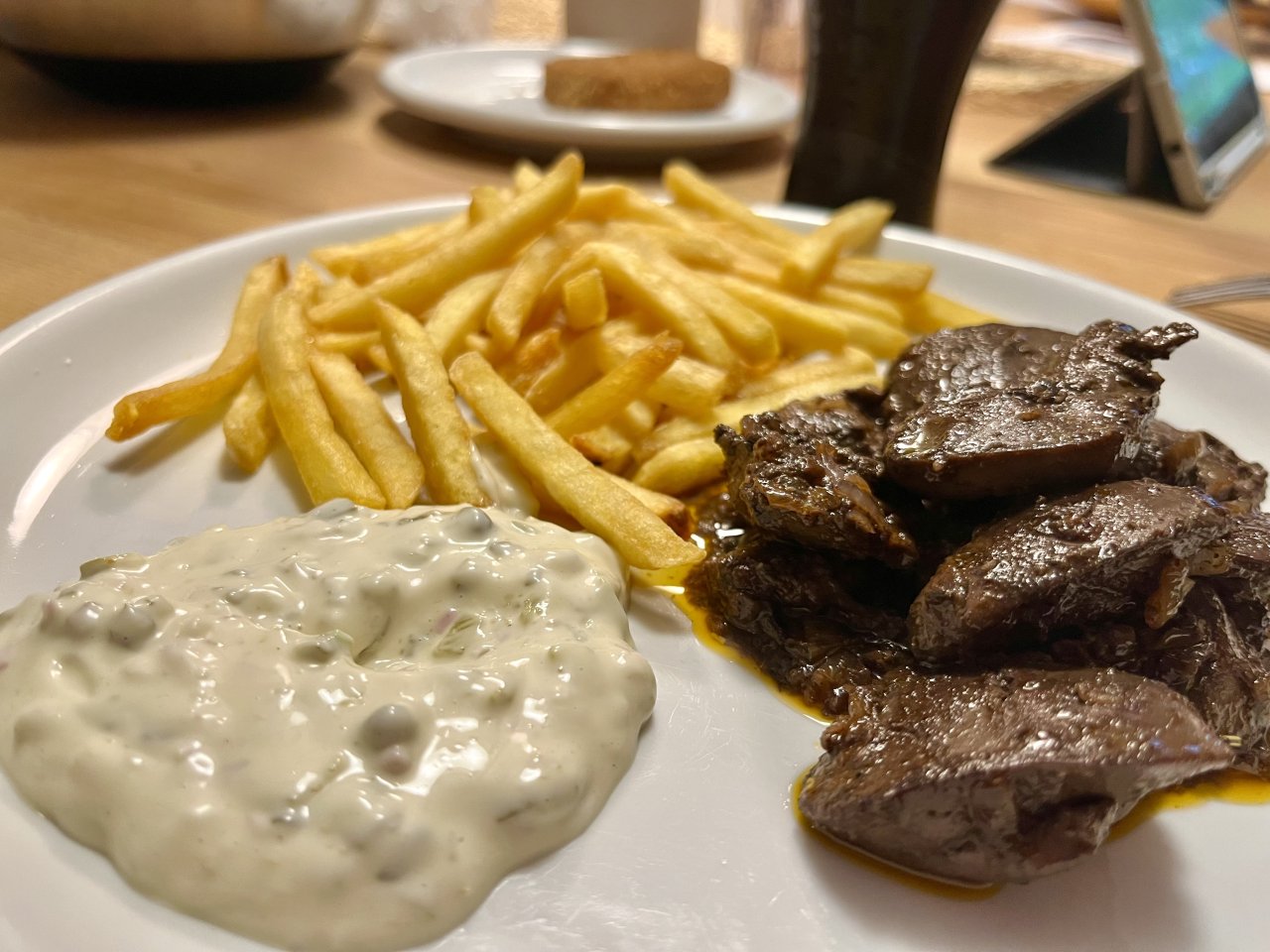 játra