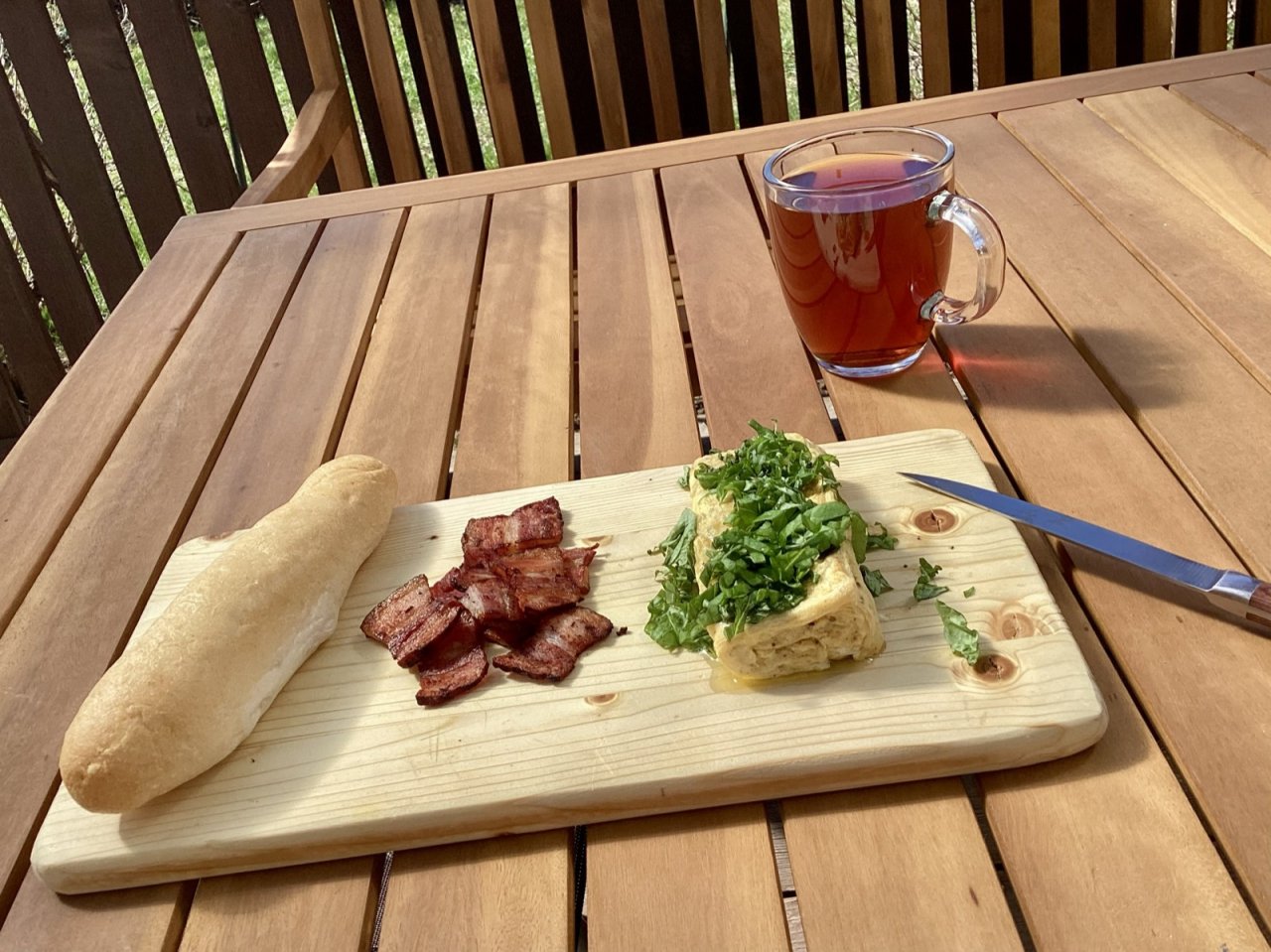 omeleta, slanina